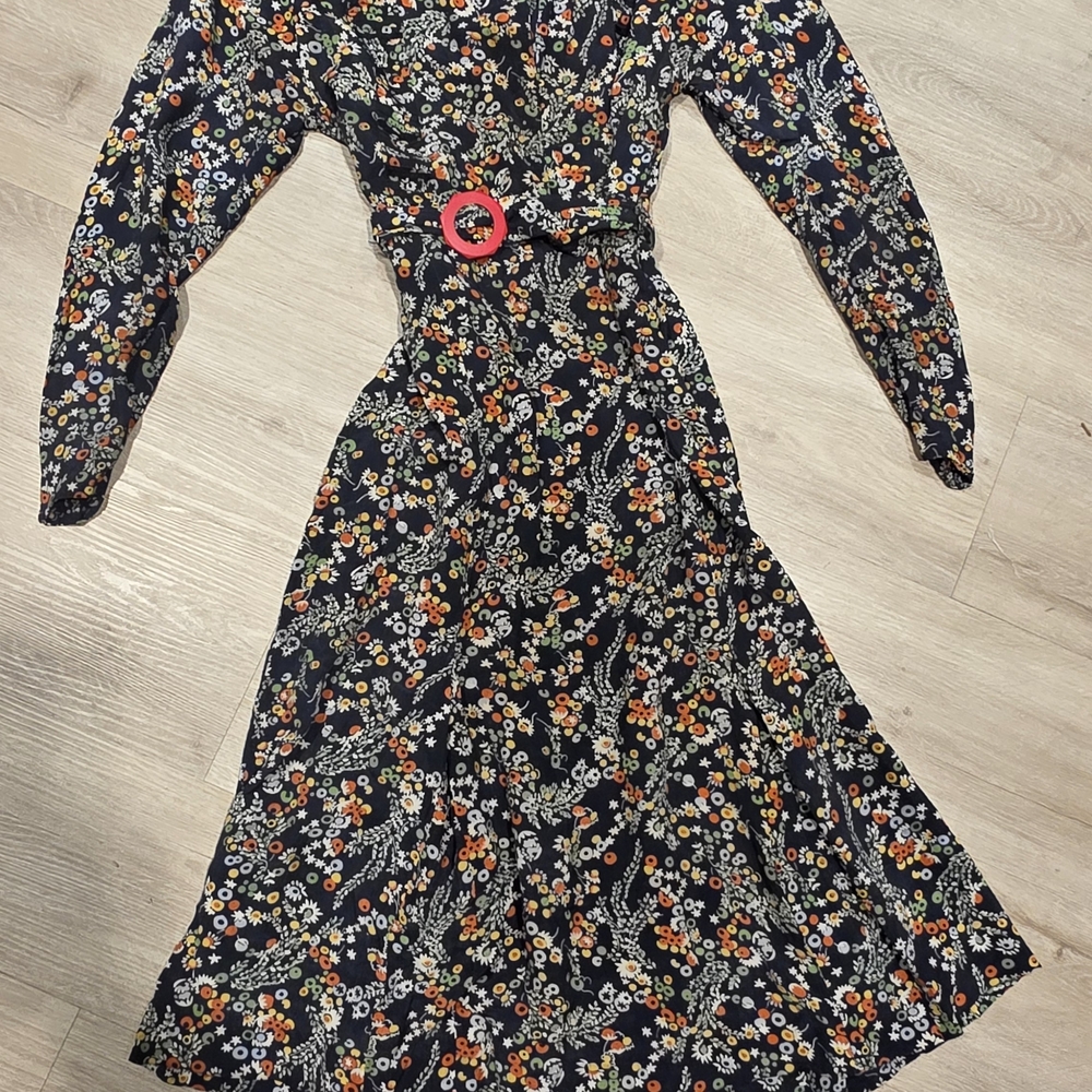 Chic Floral Midi Dress with Red Belt